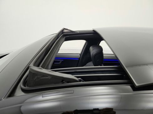 Used 2023 Mercedes-Benz S 500 4MATIC image 11