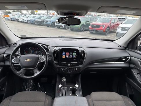 Used 2018 Chevrolet Traverse LT image 24