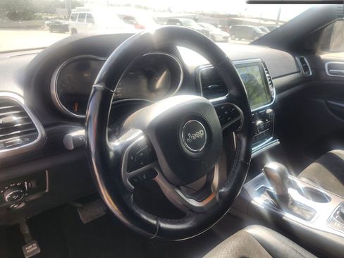 Used 2020 Jeep Grand Cherokee Altitude image 9