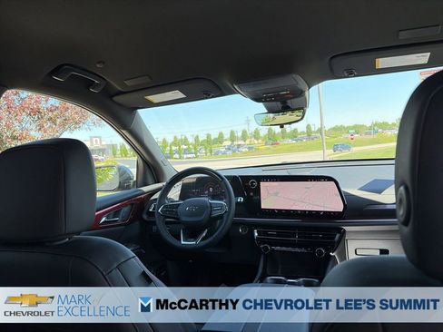 New 2026 Chevrolet Traverse Z71 w/ Enhanced Driving Package AWD/4WD image 34