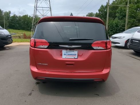New 2026 Chrysler Voyager LX image 18