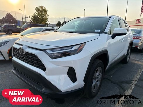 Used 2025 Toyota RAV4 XLE w/ Convenience Package AWD/4WD image 14