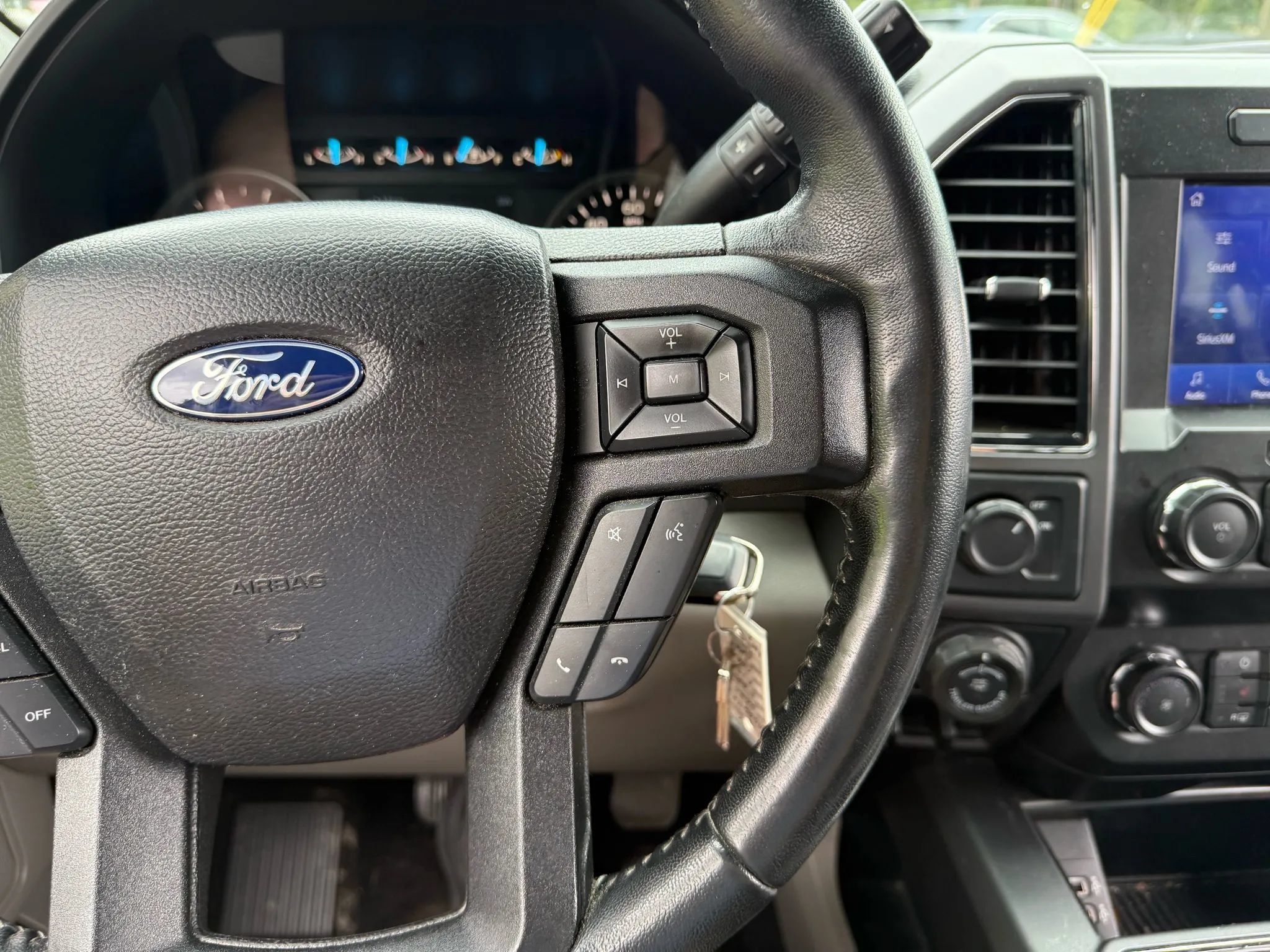 Used 2020 Ford F150 XLT w/ Equipment Group 302A Luxury RWD image 26