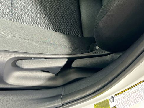 New 2026 Toyota Prius LE image 15