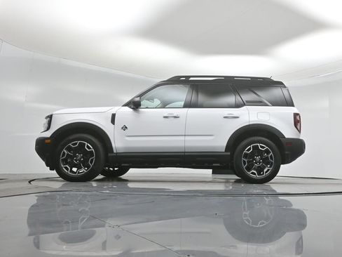 Used 2025 Ford Bronco Sport Outer Banks w/ Outer Banks Tech Package+ AWD/4WD image 8