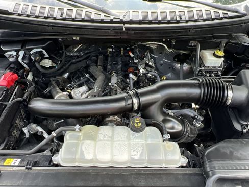 Used 2023 Ford Expedition Limited AWD/4WD image 35