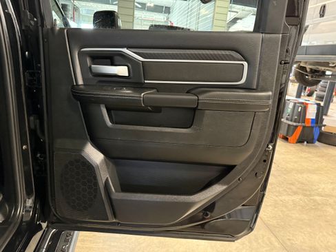 Certified 2025 RAM 2500 Big Horn AWD/4WD image 13