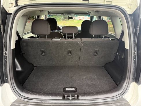 Used 2016 Kia Soul FWD image 19