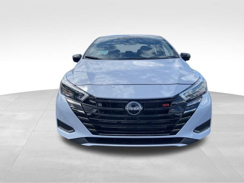 New 2025 Nissan Versa SR w/ Trunk Package image 3