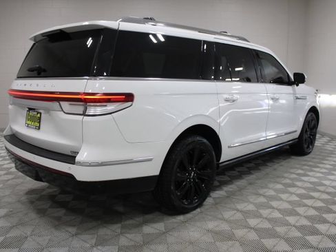 Used 2022 Lincoln Navigator L Reserve AWD/4WD image 12