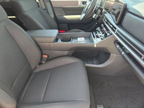 New 2026 Hyundai Santa Fe SE image 9