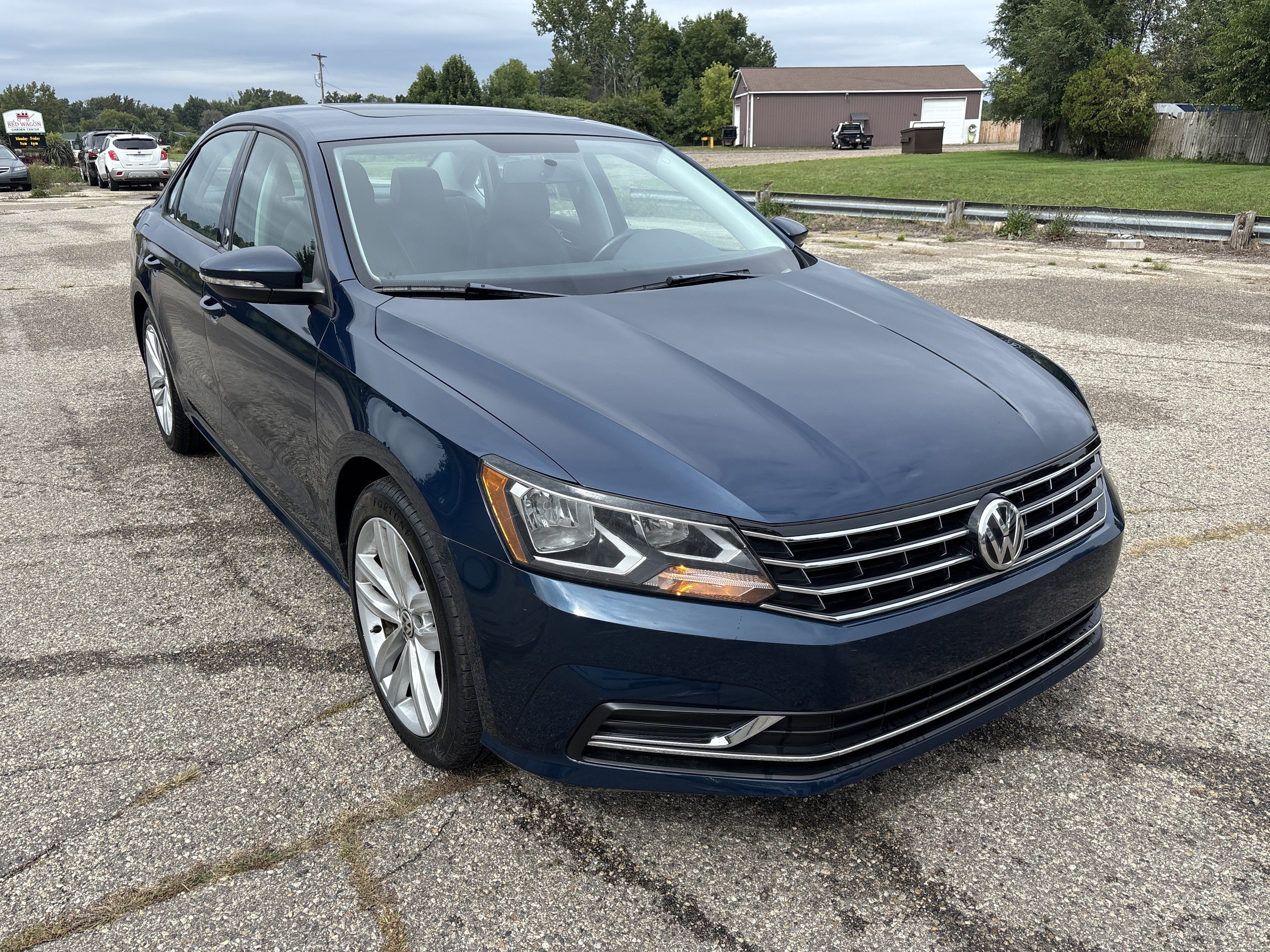 Used 2019 Volkswagen Passat 2.0T Wolfsburg w/ Wheels & Sunroof Package FWD image 1
