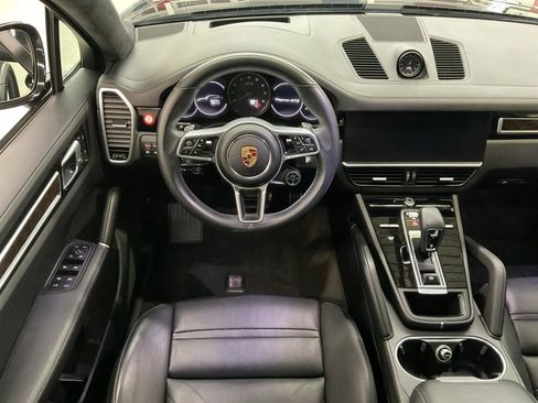 Used 2023 Porsche Cayenne GTS image 15