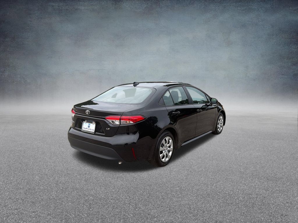 Used 2025 Toyota Corolla LE FWD image 11