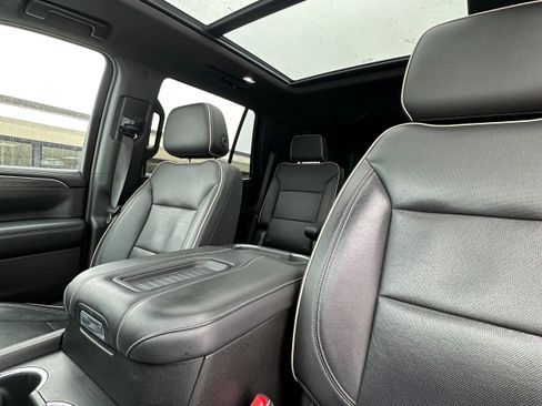 Used 2021 GMC Yukon SLT w/ SLT Luxury Plus Package image 10