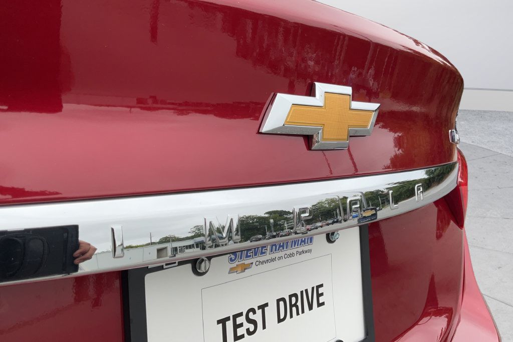 Used 2018 Chevrolet Impala Premier w/ Premier Confidence Package FWD image 30