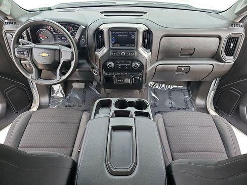 Used 2024 Chevrolet Silverado 1500 Custom image 9