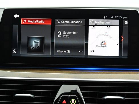 Used 2018 BMW M550i xDrive AWD/4WD image 30