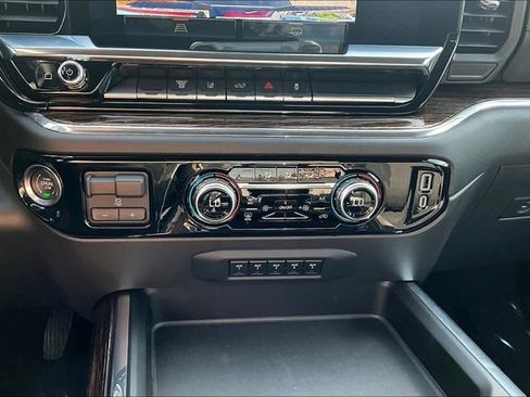 Used 2024 GMC Sierra 2500 SLE w/ SLE Convenience Package AWD/4WD image 16