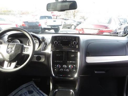 Used 2015 Dodge Grand Caravan SXT w/ Blacktop Package image 41