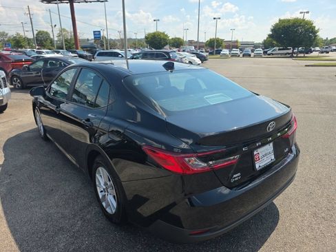 Certified 2025 Toyota Camry LE AWD/4WD image 6