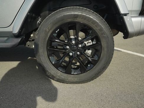 Used 2021 Jeep Wrangler Unlimited Sahara image 41