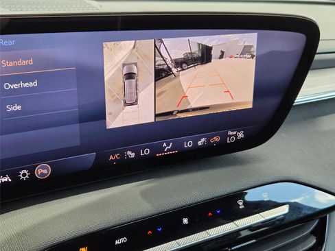 Used 2025 Buick Enclave Preferred FWD image 15