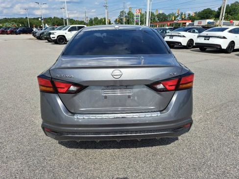 Used 2023 Nissan Altima 2.5 SV FWD image 10