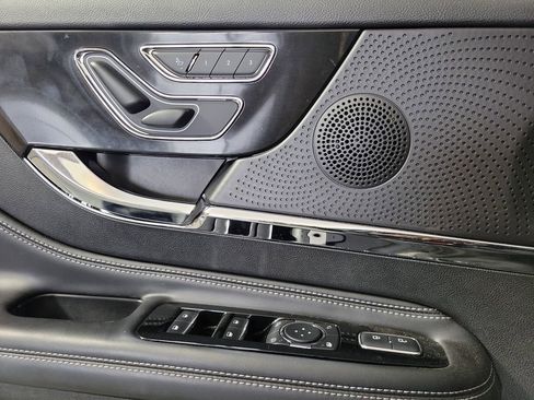 Used 2023 Lincoln Corsair AWD image 16