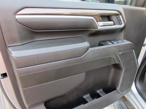 Used 2024 Chevrolet Silverado 3500 LT AWD/4WD image 20