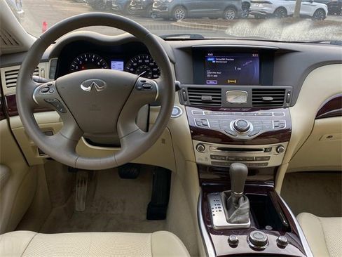 Used 2015 INFINITI Q70 3.7 image 8