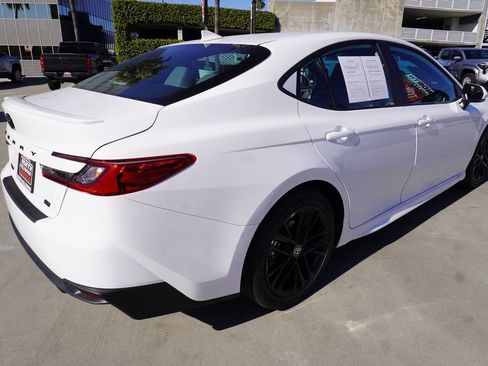 Certified 2026 Toyota Camry SE image 7