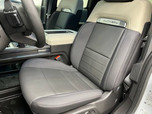 New 2026 GMC Hummer EV SUV AWD/4WD image 8