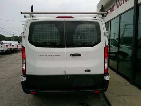 Used 2018 Ford Transit 250 130 Low Roof w/ Exterior Upgrade Package RWD image 6