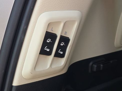 Used 2023 Lexus GX 460 Premium AWD/4WD image 12