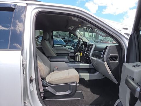 Used 2019 Ford F350 XLT w/ XLT Premium Package AWD/4WD image 14