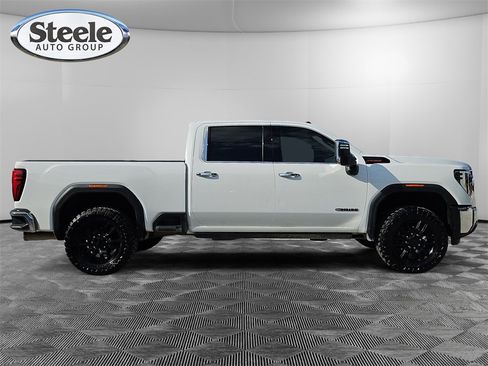 Used 2024 GMC Sierra 2500 SLT w/ Texas SLT Premium Package image 6