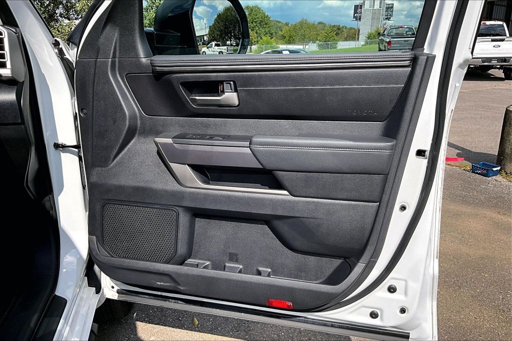 Used 2023 Toyota Tundra SR5 w/ SR5 Convenience Package AWD/4WD image 31