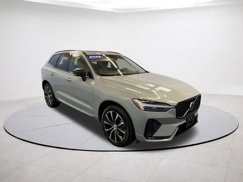 Certified 2025 Volvo XC60 B5 Plus image 1