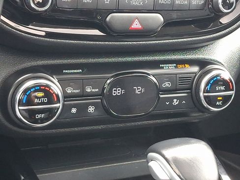 Used 2023 Kia Soul EX FWD image 16