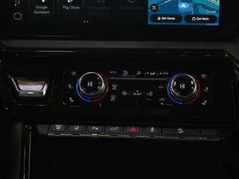 Used 2025 GMC Sierra 2500 AT4 w/ AT4 Premium Plus Package image 19