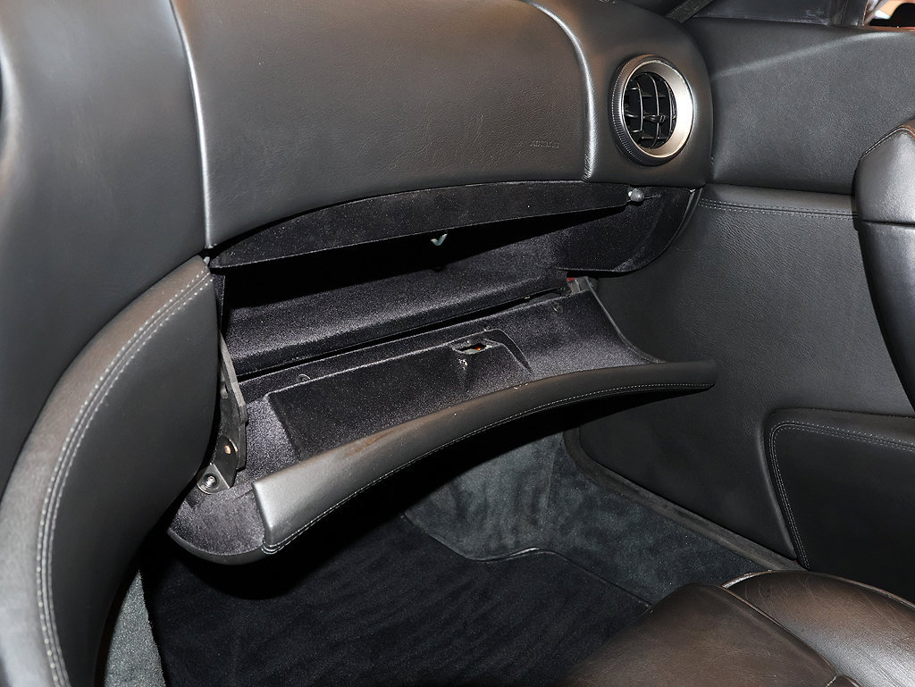 Used 1997 Ferrari 550 Maranello Coupe RWD image 95