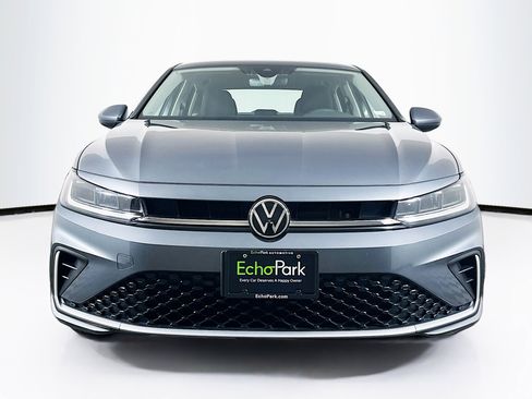 Used 2025 Volkswagen Jetta S FWD image 2