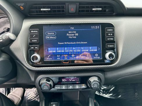 Used 2021 Nissan Kicks SV FWD image 17