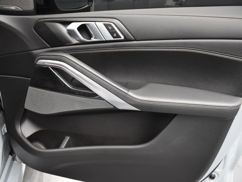 Used 2024 BMW X6 M60i w/ M Sport Professional Package image 18