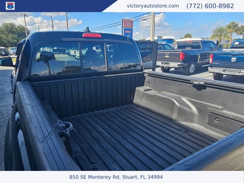 Used 2014 Toyota Tacoma PreRunner w/ SR5 Package image 12