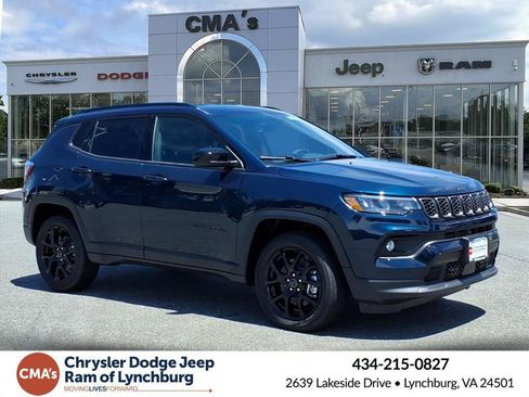 New 2026 Jeep Compass Latitude AWD/4WD image 1