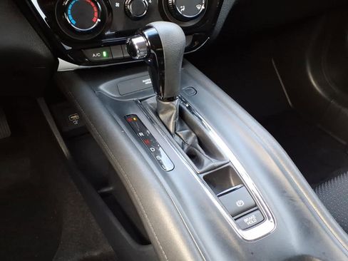 Used 2022 Honda HR-V LX image 23