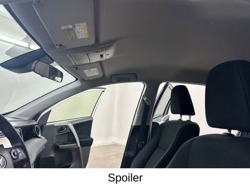 Used 2018 Toyota RAV4 LE w/ All Weather Liner Package AWD/4WD image 33