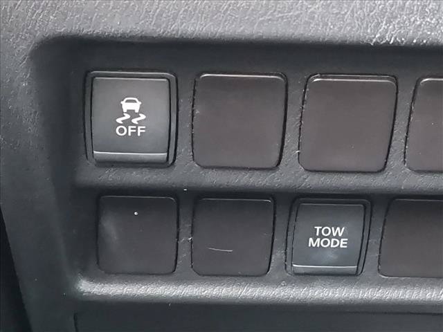 Used 2016 Nissan Pathfinder S AWD/4WD image 12